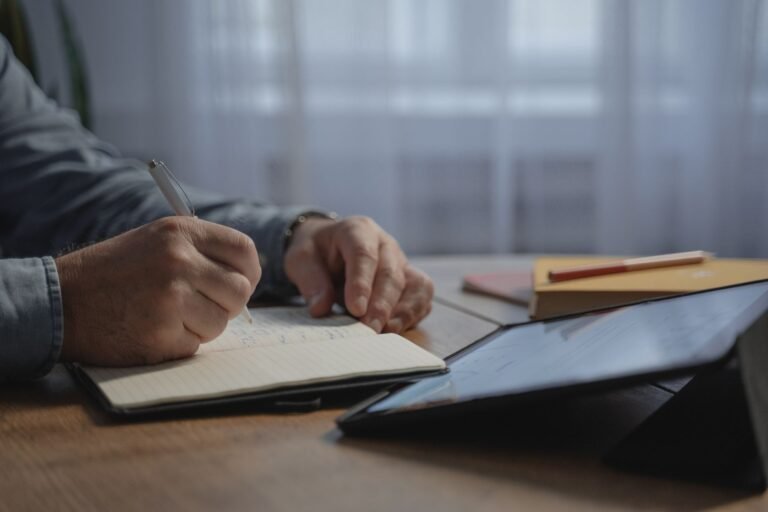 A clean product photo illustrating note taking tablets expert buyer.